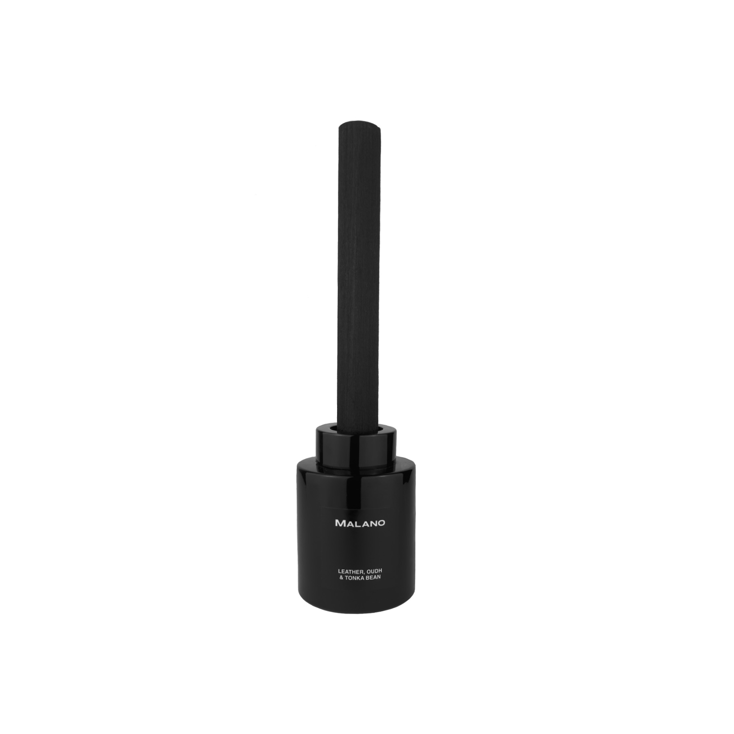 A black reed diffuser with 1 ultra thick long reed inserted into a black cylindrical glass container with a label of ‘Leather, Oudh and Tonka Bean’ and the brand ‘Malano’ on the front.